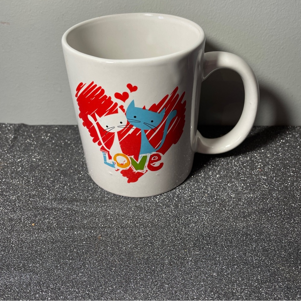 Cats in Love Coffee Cup Mug Big Red Heart Unique [Rare Novelty]